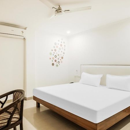 Collection O Sapphire Hotell Chandīgarh Eksteriør bilde