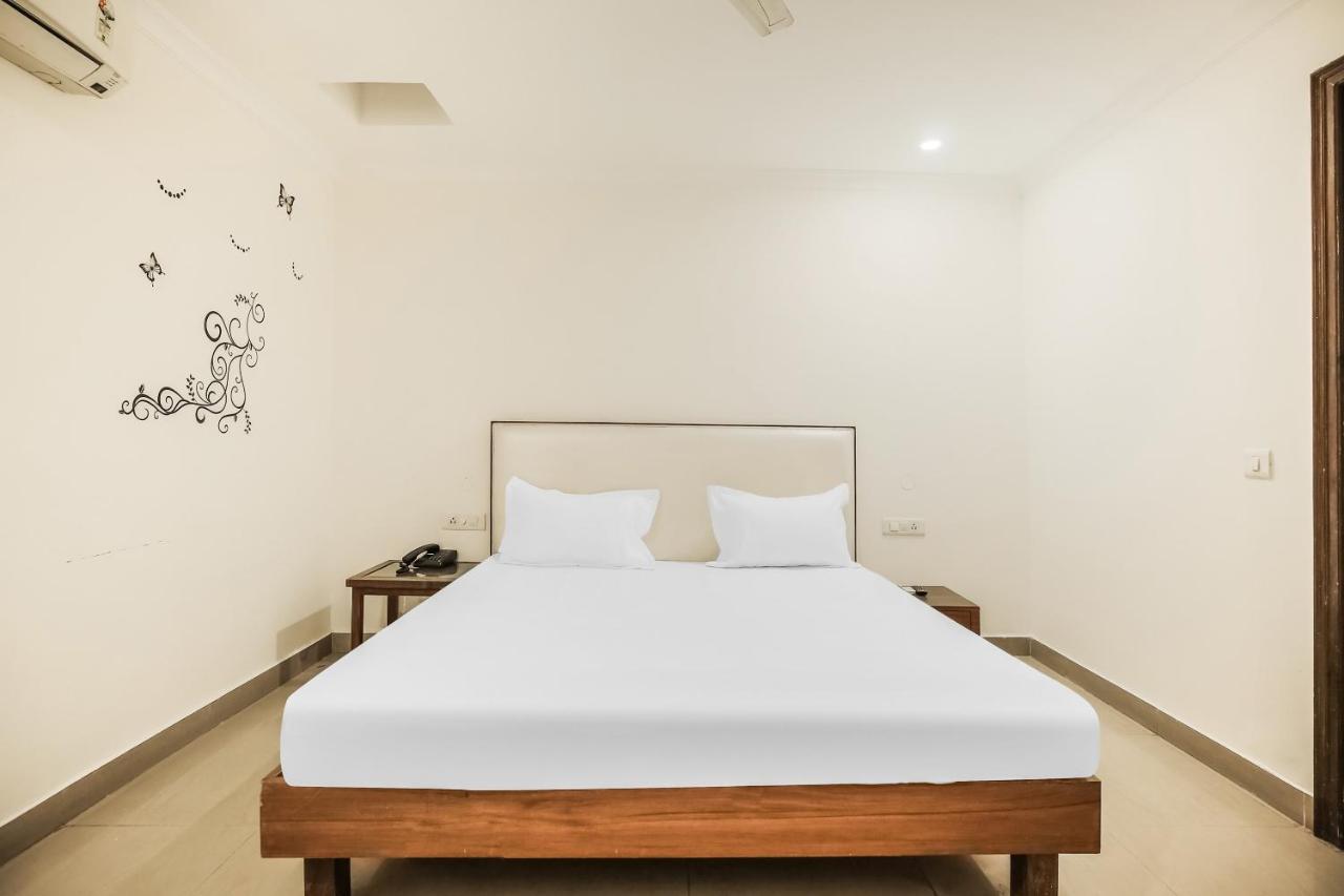 Collection O Sapphire Hotell Chandīgarh Eksteriør bilde