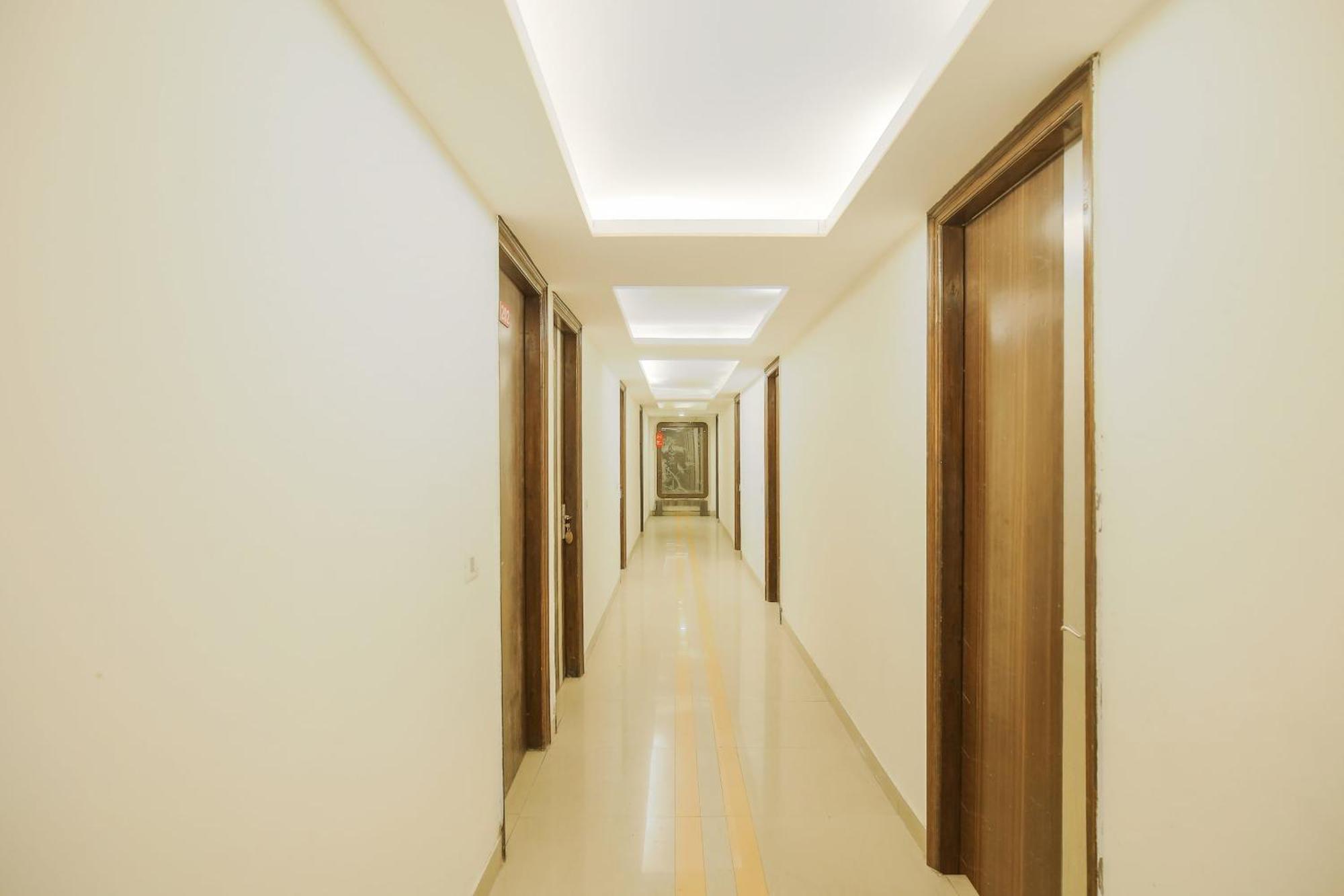 Collection O Sapphire Hotell Chandīgarh Eksteriør bilde